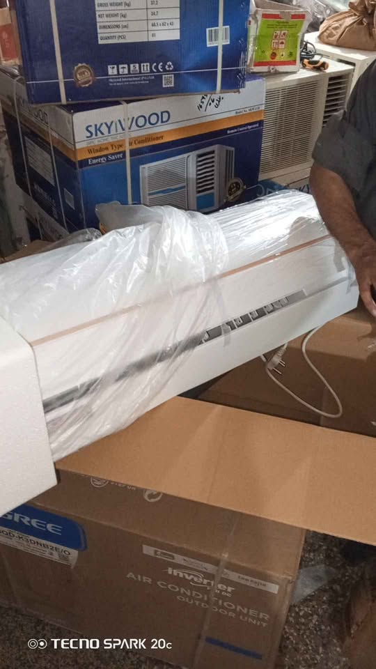 GREE SPLIT NEW AC DC INVERTER MADE IN THAILAND T3 COMPRESSOR ENERGY SAVER IMPORTED